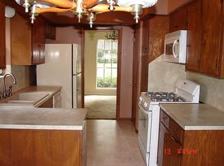 2707 Peach Ln, Pasadena, TX 77502