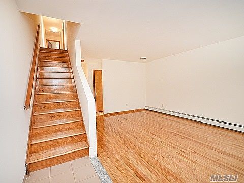 3rd image of 56A Elm Ave