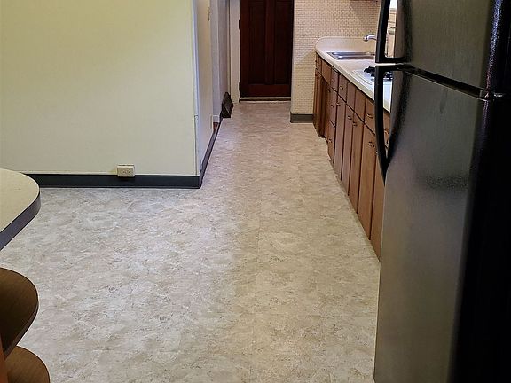 70 Browntown Rd Upper K 18