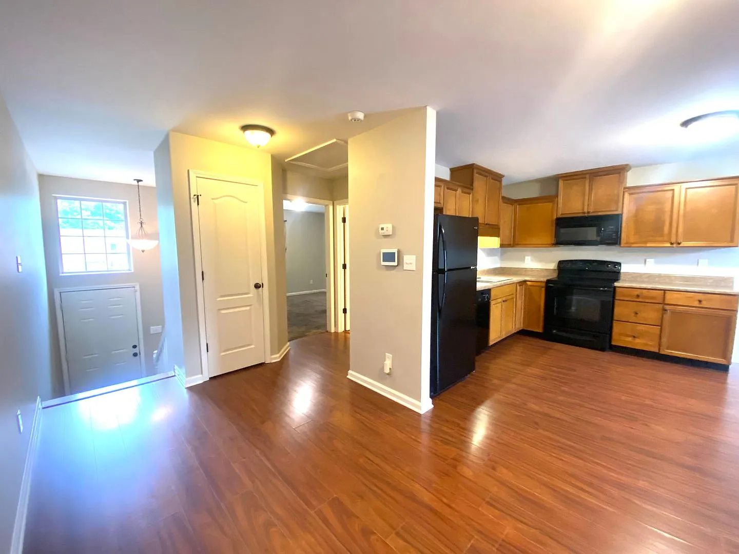 1728 Thistlewood Dr — Photo 4