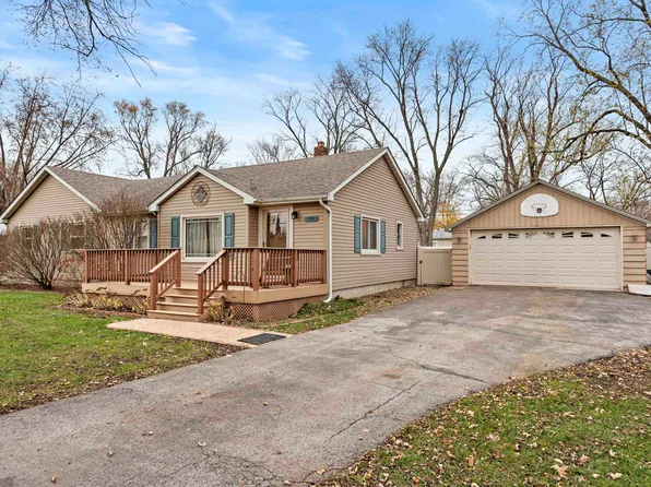 13711 Birch St, Cedar Lake, IN 46303