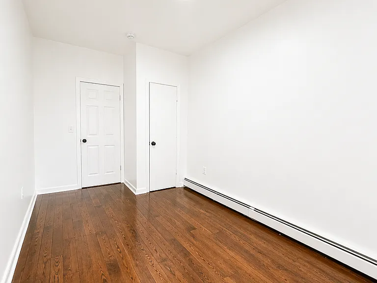 453 14th Ave #2 — Photo 5