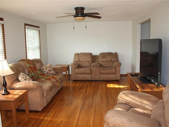 4th image of 3371 Bethford Dr