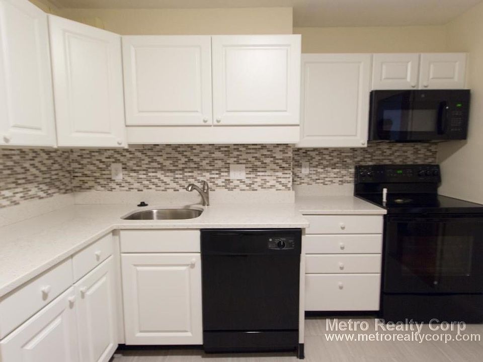 1st image of 51 Monmouth St #7