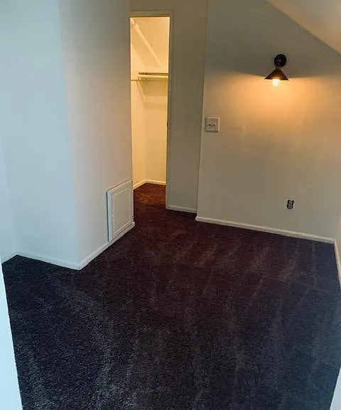 555 El Molino Ave #6 — Photo 3