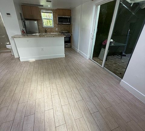 4th image of 7504 NE 6th Ct APT 8