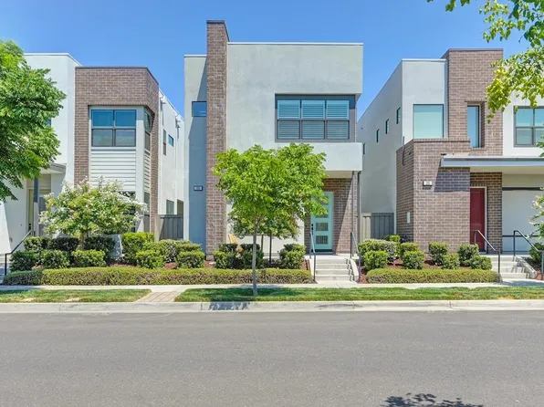 3233-33 Fischbacher St, Sacramento, CA 95816