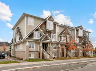 662 B Chapman Mills Dr, Ottawa, ON K2J0V4