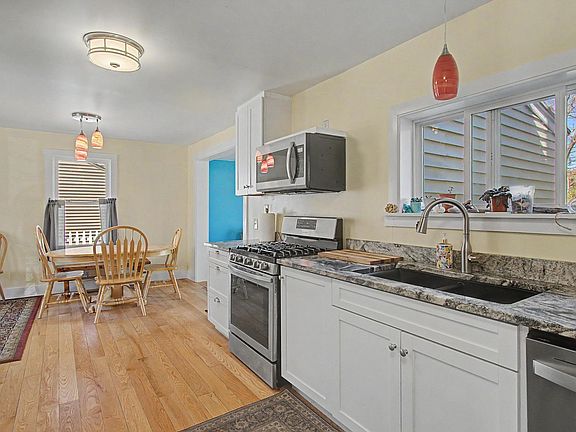 5th image of 116 Woodbury Road