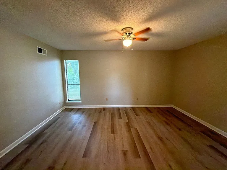 2253 Mangum Rd — Photo 17