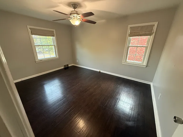 23450 Wilson Ave — Photo 13