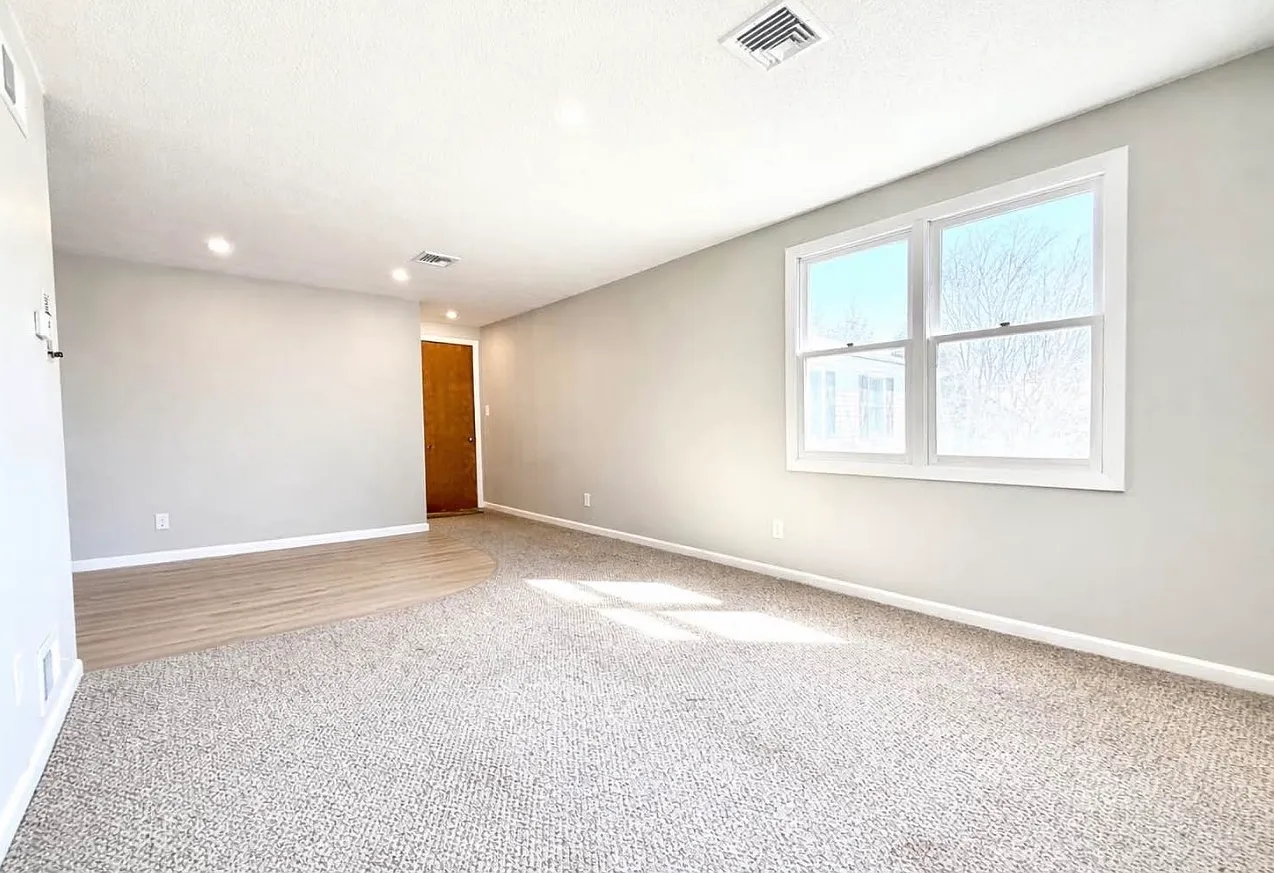 1 bed, 800 sqft, $1,800 — Photo 3