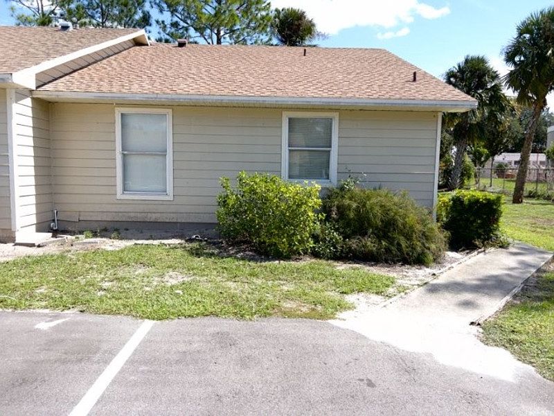 1st image of 5 Sandalwood Ct
