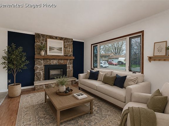 3rd image of 3531 Kingswood Dr