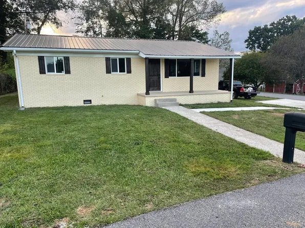 311 Poplar Heights Dr, Grayson, KY 41143