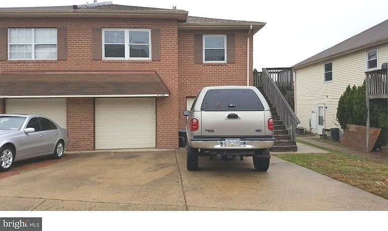 1st image of 15138 Beverly Dr