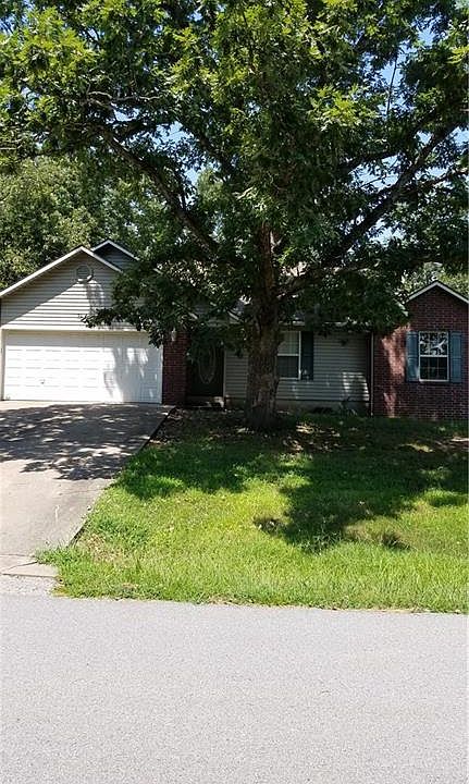 1st image of 39 Dickenshire Dr