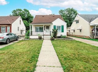 22772 Roxana Ave, Eastpointe, MI 48021