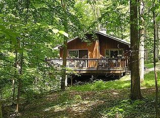 147 Whitman Rd, HANCOCK, MA 01237