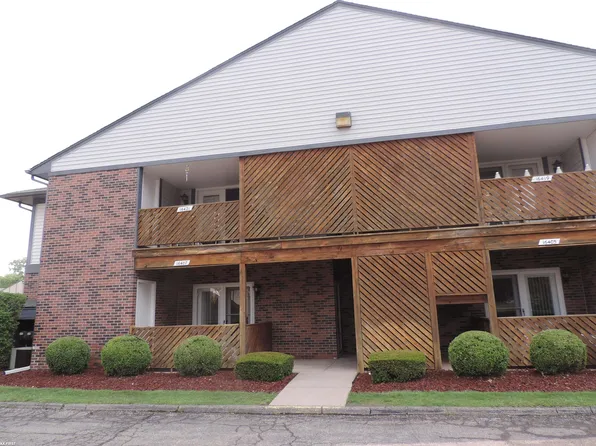 16407 Woodlane Rd #117, Fraser, MI 48026