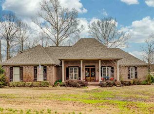 13 Wigeon Ln, Raymond, MS 39154