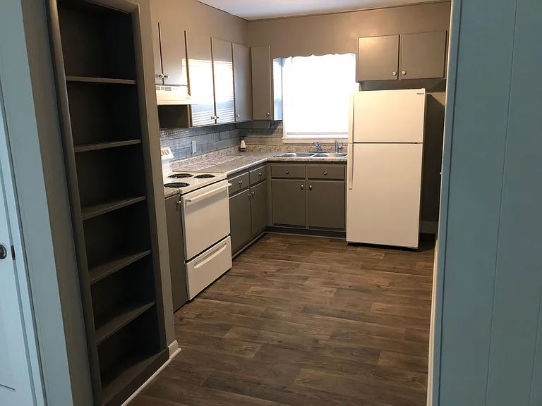 522 McKellar Dr #15 — Photo 4