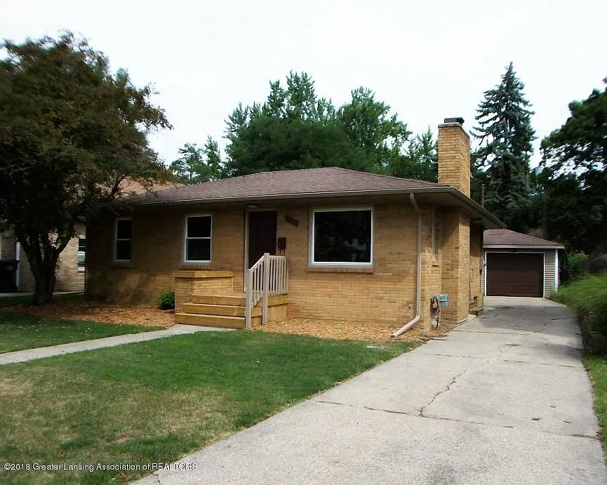 1920 Gordon Ave photo 1