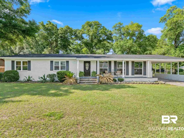 120 Bayou Ave E, Satsuma, AL 36572