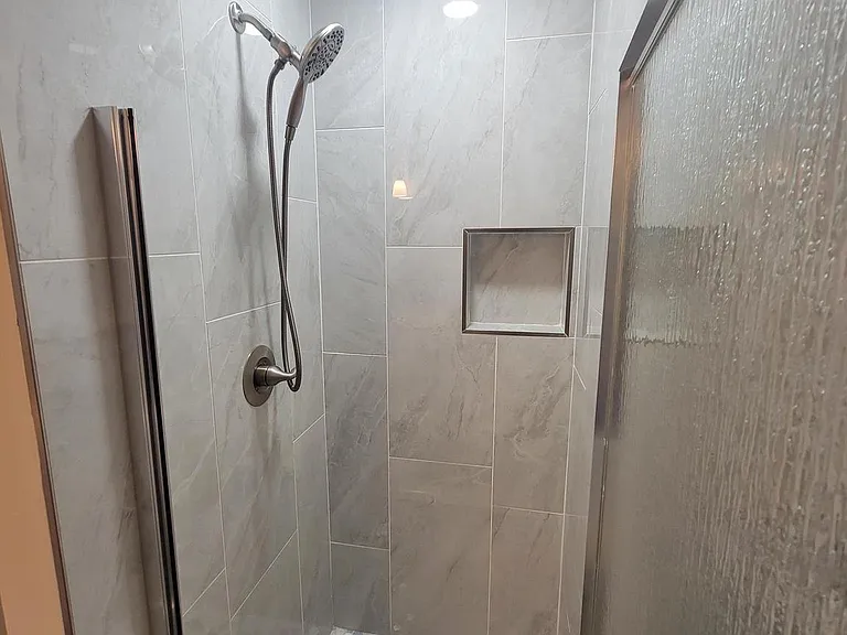 8702 Castlerock Ct — Photo 35