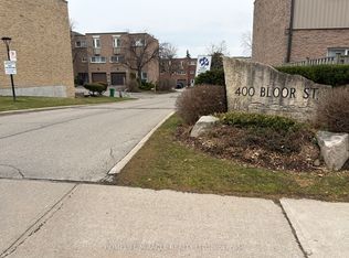 400 Bloor St #58, Mississauga, ON L5A3M8