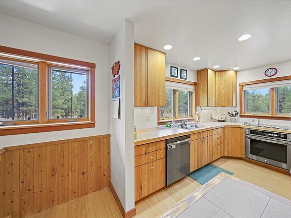 5th image of 66 Blue Stem Rd