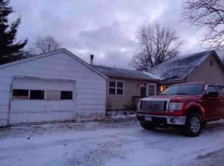 207 W Jefferson St, Kouts, IN 46347