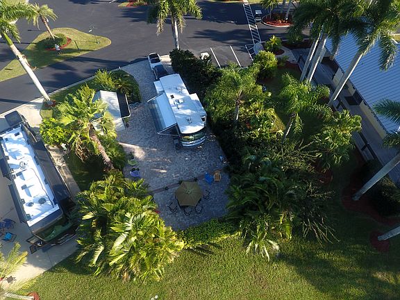 5th image of 3009 E Riverbend Resort Blvd