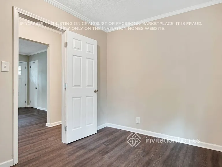 2674 Joyce Ave — Photo 10