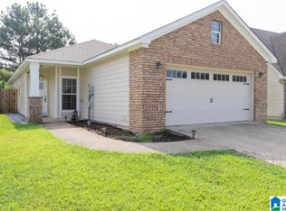 255 Oak Leaf Cir, Pell City, AL 35125