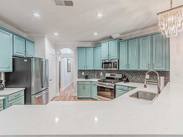 4224 Las Brisas Dr — Photo 10
