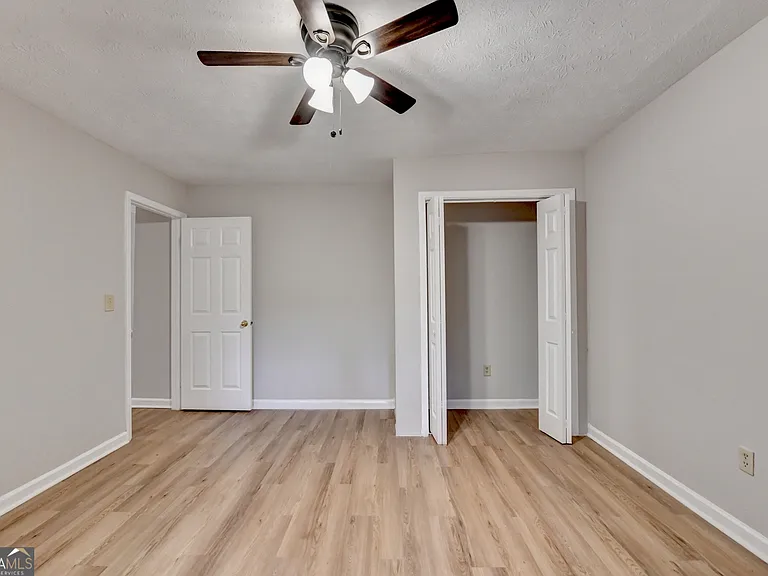 2115 Glynmoore Dr — Photo 19