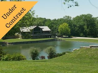 15980 Kenneth Rd, Stilwell, KS 66085