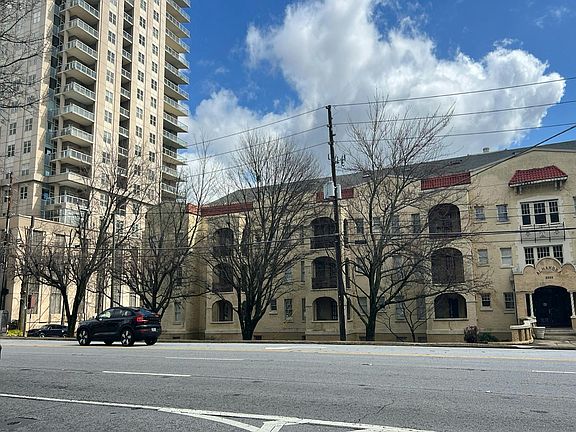 2nd image of 2855 Peachtree Rd #124