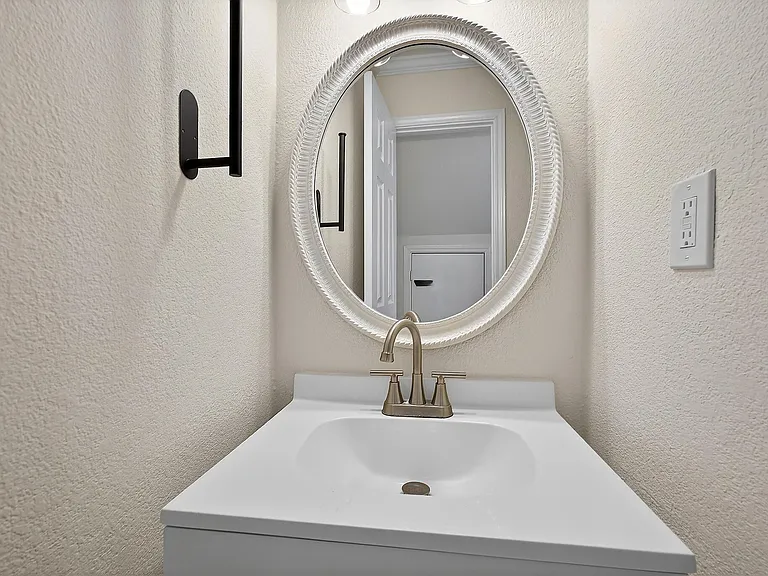 1221 Cedar Post Ln #4D — Photo 13
