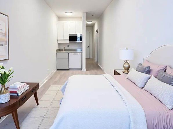 206 W 21st St APT 11