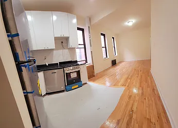 Rented by Metro Park Realty Inc