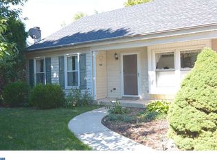 990 Rill Rd, Reading, PA 19606