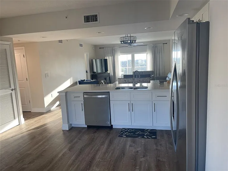 960 Starkey Rd #8402 — Photo 3