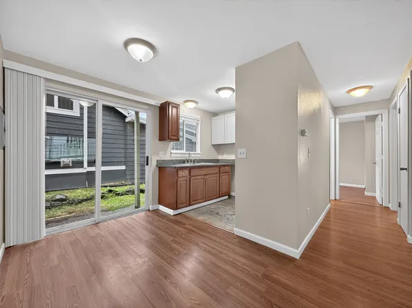 9015 9th Ave SW #3, Seattle, WA 98106