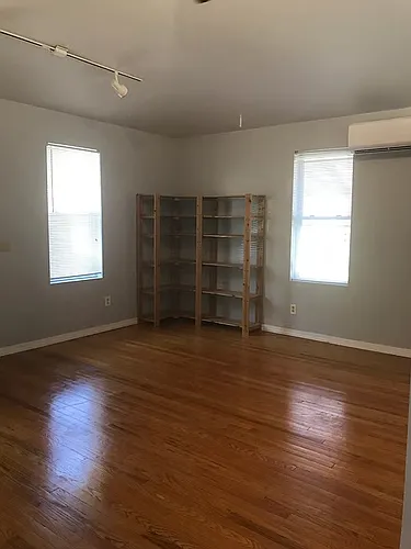 73 Mary St Photo 1