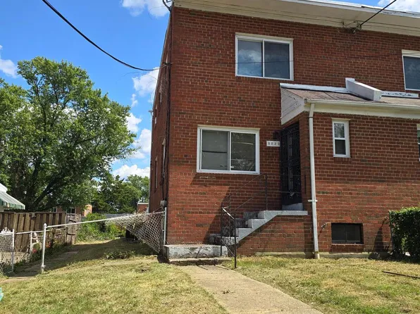 8329 Navahoe Dr, Silver Spring, MD 20903