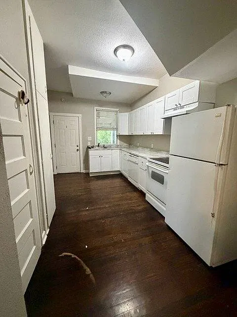 1502-1504 N 10th St - 1502 N 10th St — Photo 2