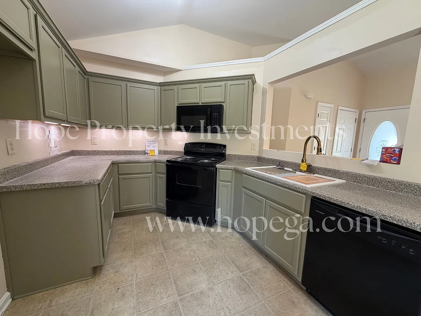 105 Margaret Way Hogansville, GA — Photo 4