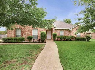 1112 Regina Dr, Hewitt, TX 76643